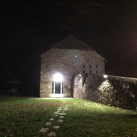 La Batisse Chambres D'hotes Bed & Breakfast Lavastrie